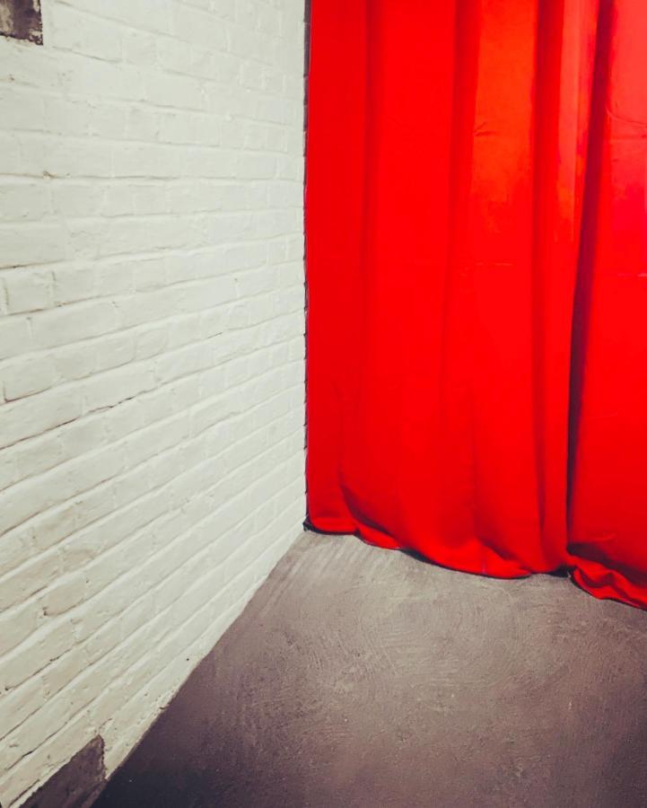 Secret Room Votre Love Room Coquine Et Insolite En Espace Privatif A Tournai Exteriör bild